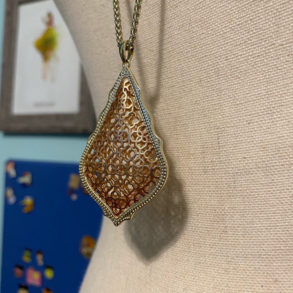 Kendra Scott - Picture 3 of 5